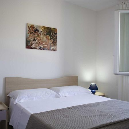 Appartamenti In Via Schipa Pescoluse Marina Di Pescoluse Eksteriør bilde